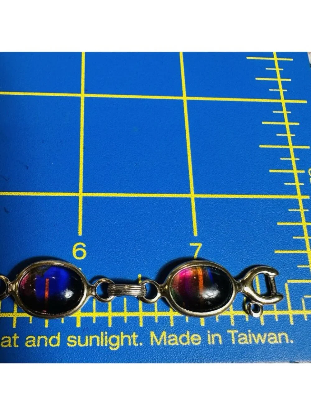 VTG Sarah Coventry 1973 “Austrian Lights” Bracelet (#9633) 7.5” Rainbow Glass
